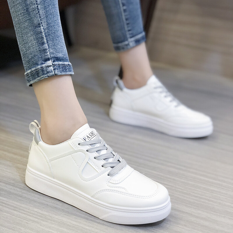 2021 novos sapatos brancos femininos versão coreana ins na moda rua tiro esportes sapatos casuais estudante básico sapatos planos