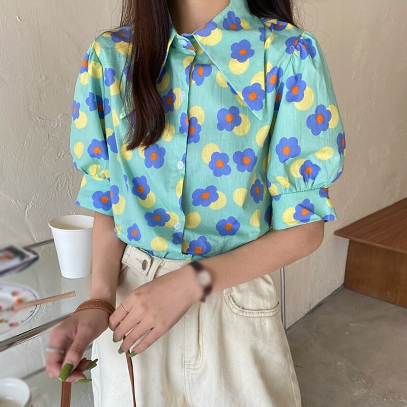 Blus Wanita Kaus Sifon Lengan Pendek Motif Bunga Manis Kaus Gaya Korea Atasan Wanita Kerah Lengan Puff Mode 2021