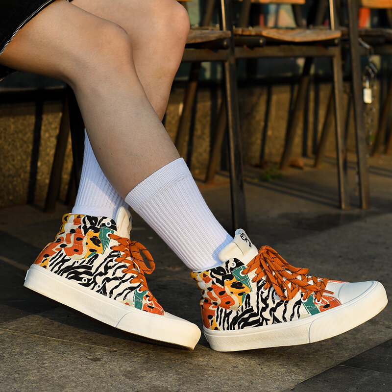 Scarpe di tela alte di nuovo arrivo di joi(per skateboard Tiger Stripes Pattern vulcanizzato moda Casual Sneaker adolescente