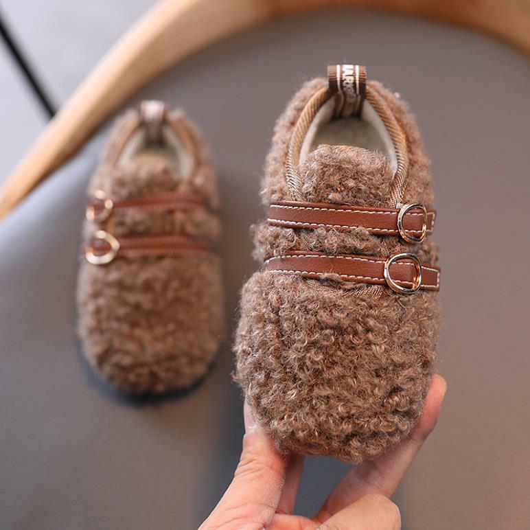Zapatos cálidos suaves y sólidos para bebé, zapatillas de princesa de terciopelo, Wz505, novedad, Invierno