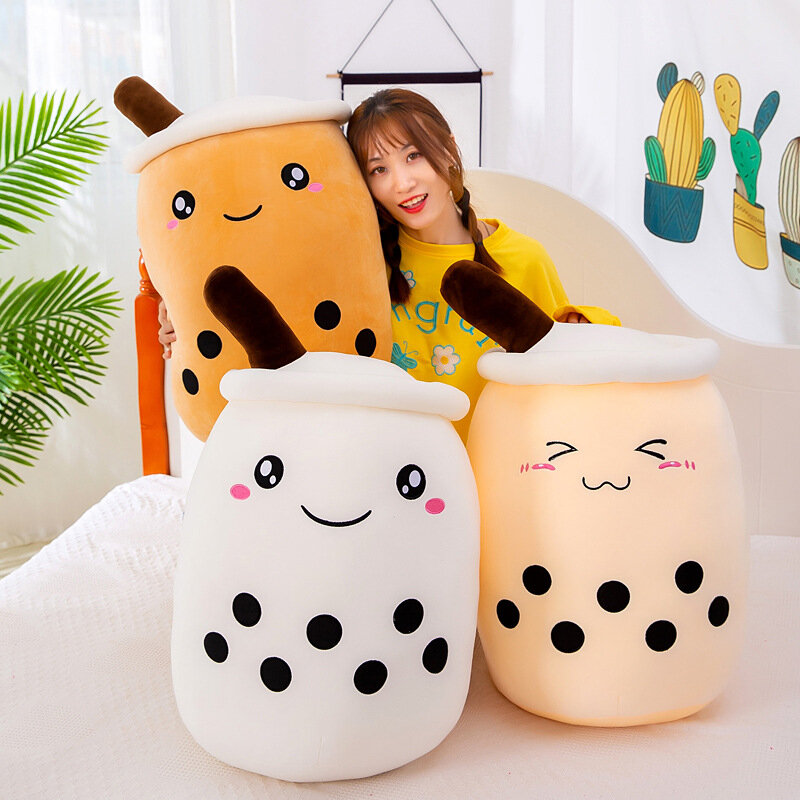 Herbata mleczna pluszowy kubek w kształcie poduszki nadziewane miękka poduszka pod plecy miś Kawaii lalka Anime niedźwiedź wypchana zabawka uścisk Kid urodziny prezent