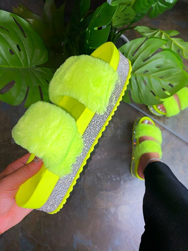 2020 nova Pele Preta Desliza Mulheres Sapatos Casa de Verão Das Mulheres de Bling Bling Do Flip Flops Plataforma Mulheres Chinelos Fundo Macio Misturado cores