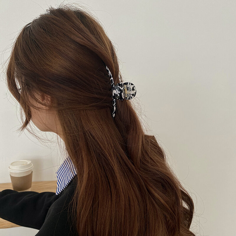 2021 Korea Elegante Zwarte Witte Koe Patroon Vierkante Grijpen Clip Haarspeld Pony Clip Bad Haarspeld Voor Vrouwen Accessoires