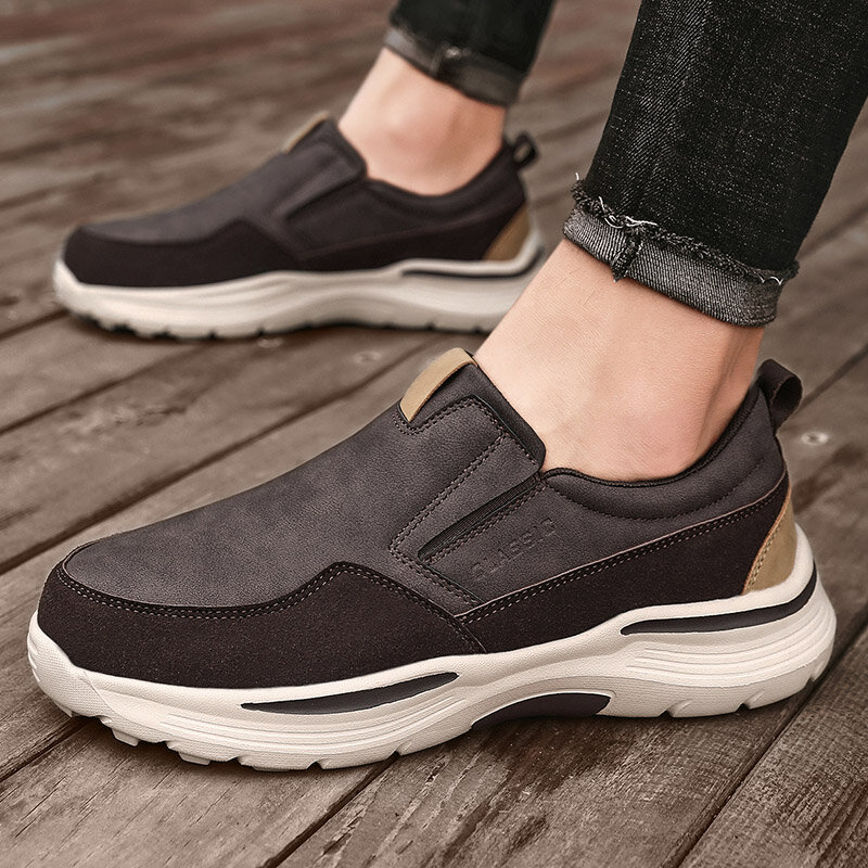 Sepatu Kasual Kulit Pria Baru 2022 Sneakers Selop untuk Pria Fashion Sepatu Ayah Bersol Tebal Sneakers Platform Ukuran Besar 48