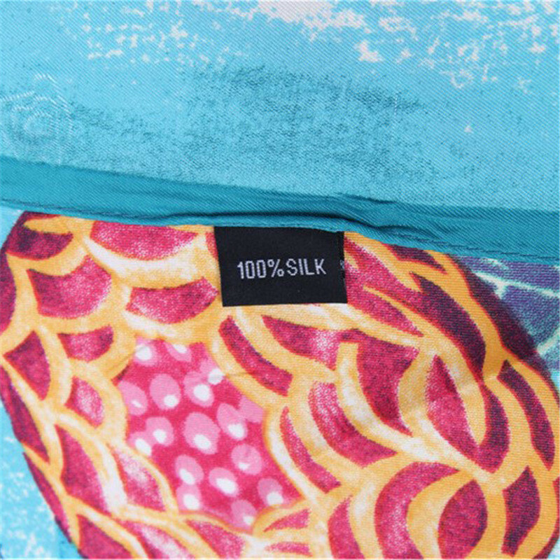 Bufanda de seda nueva de marca de diseñador, chal cuadrado de 130x130cm con estampado floral de caballo, toalla de playa, chal cálido de moda de otoño