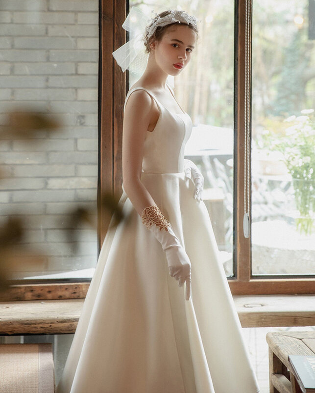 Vestido de noiva estilo vintage retrô, vestido de noiva simples sem costas com laço
