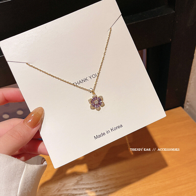 Collier en zircon violet pour femmes, pendentif à petite fleur, en acier titane, chaîne de clavicule exquise à la mode, 2021