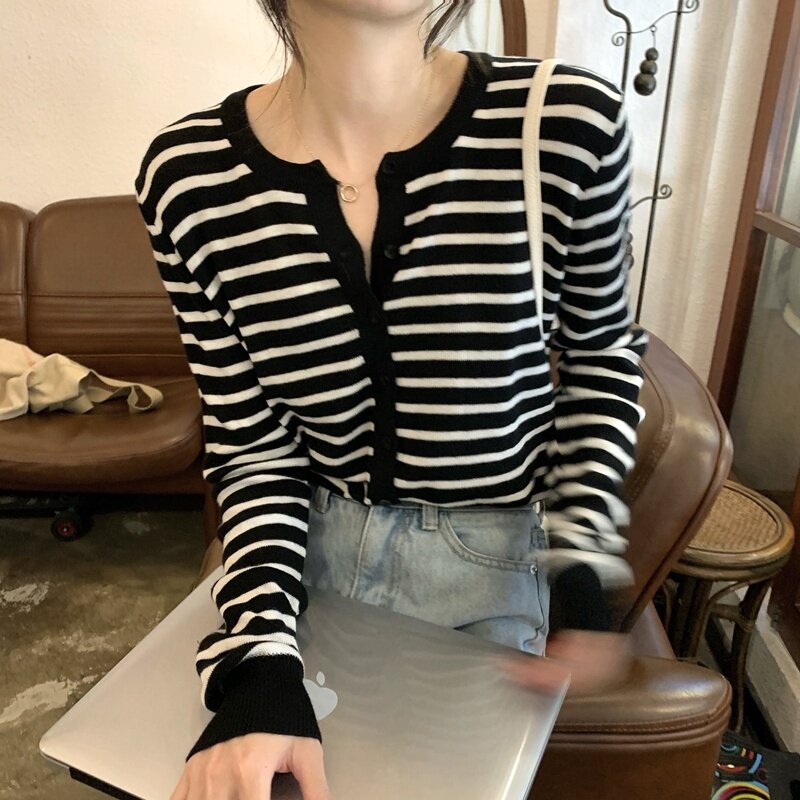 Sọc Dệt Kim Cardigan Nữ 2021 Mới Đầu Mùa Thu Hàn Quốc Sang Trọng Áo Len Mỏng Áo Khoác Áo Thun Dài Tay