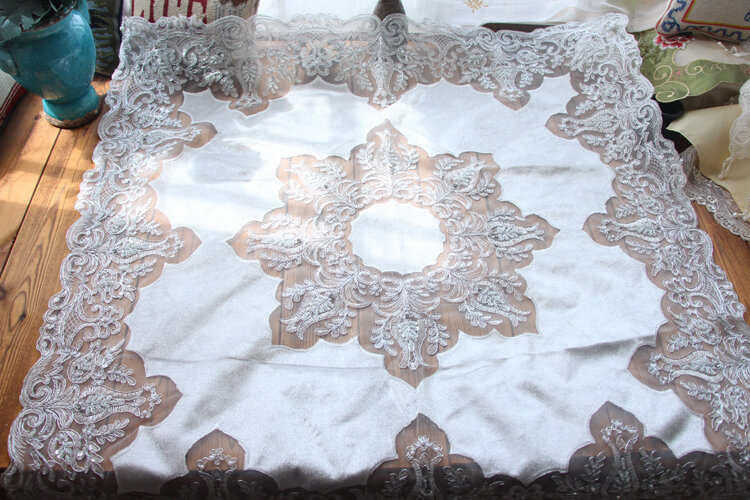 85cm Luxury Tulle Lace Satin Beaded Christmas Tablecloth Gold Silver Splice Cloth Kitchen Home Wedding Table Cover Decoration
