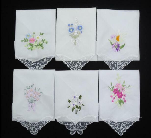 3PCS Luxury Cotton Women Hankies Embroidered Бабочка Lace Flower Hanky Floral Random Color Cloth Ladies Handkerchief Fabrics