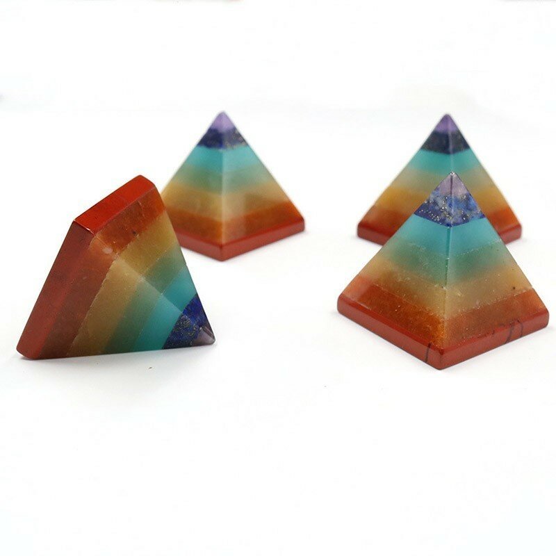 Natürliche Hohe Qualität Kristall Stein Bunte Chakra Pyramide Yoga Energie Multi Farbe Stein Ornamente Verbessern Meditation Fähigkeit