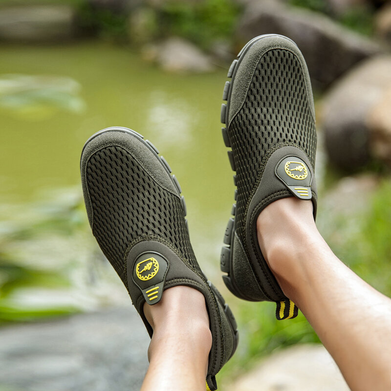 Sapatos aquáticos para homens, sandálias unissex de secagem rápida para amantes da praia e natação, calçado masculino para mergulho