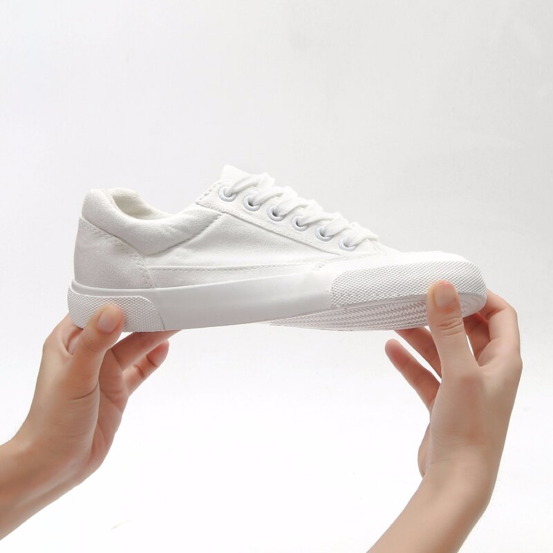 Zapatillas de deporte con cordones para mujer, zapatos informales de lona poco profundos de costura sólida, color blanco y negro, novedad de 2020
