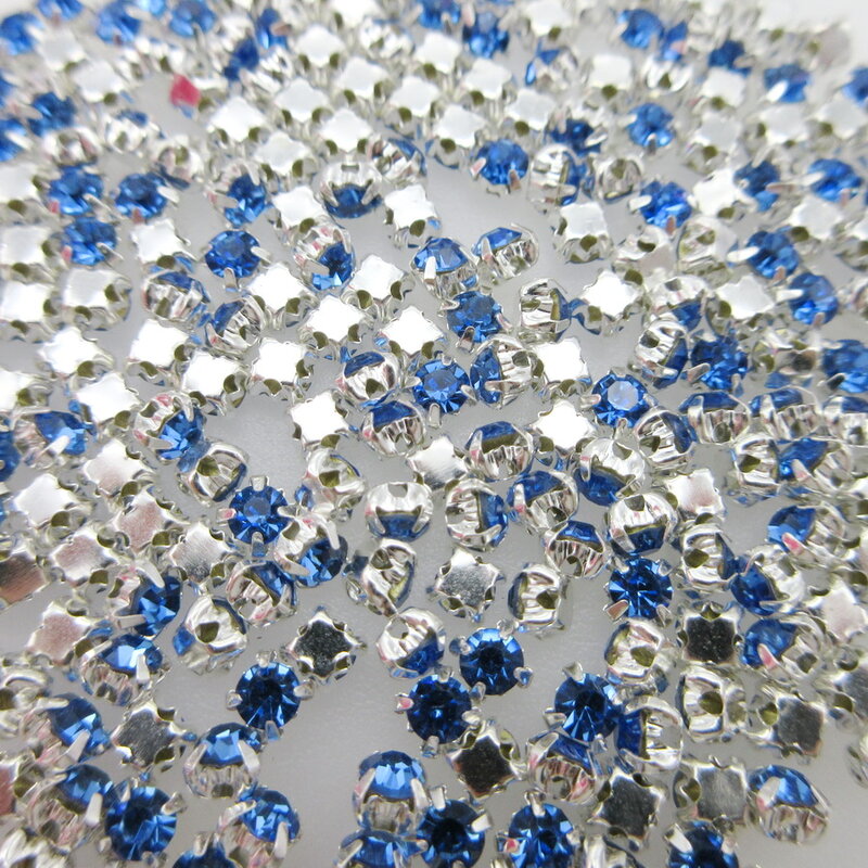 200 pz/pacco di vetro Colorato di cristallo artiglio D'argento 4 millimetri Rotonda Cuce sul rhinestone di forma perle di accessori per abbigliamento borse scarpe fai da te trim