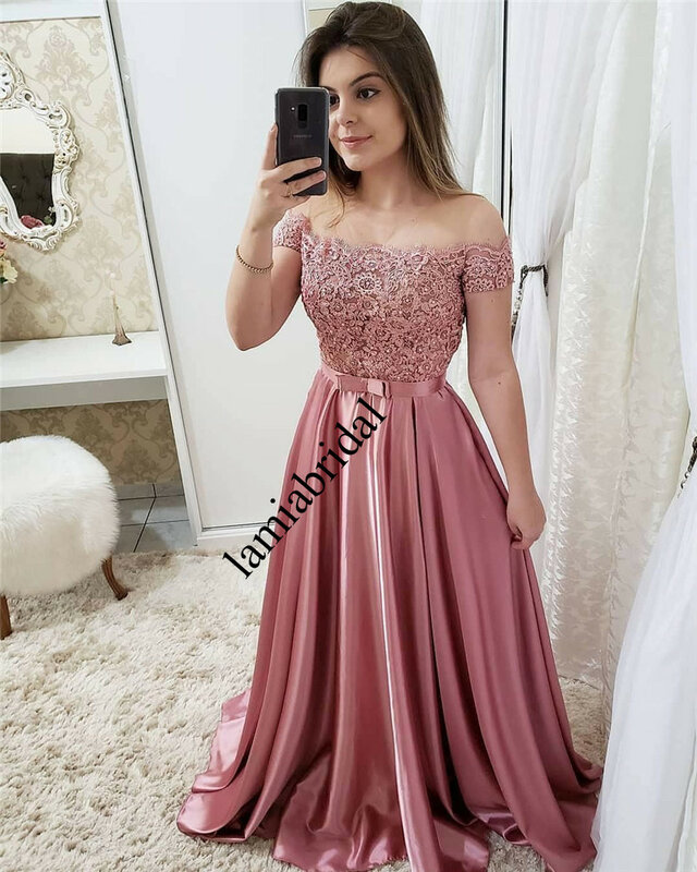 핑크 오프 숄더 저렴한 긴 댄스 파티 드레스, 2019 A 라인 빈티지 레이스 페르시 아랍어 여자 정장 가운