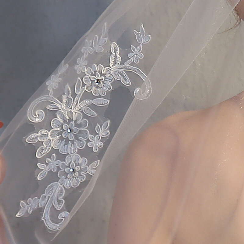 Proste koronkowe aplikacje jedna warstwa Cut Edge welony ślubne akcesoria ślubne z grzebieniem welony dla narzeczonych wesele Vestidos