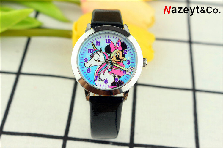 The new fashionable children's cartoon blue face watch schoolchildren lovely noctilucent quartz strap watch