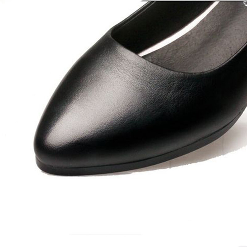 نعل ناعم من الجلد ، حذاء أسود مريح للنساء ، كعب منخفض وأحذية عمل