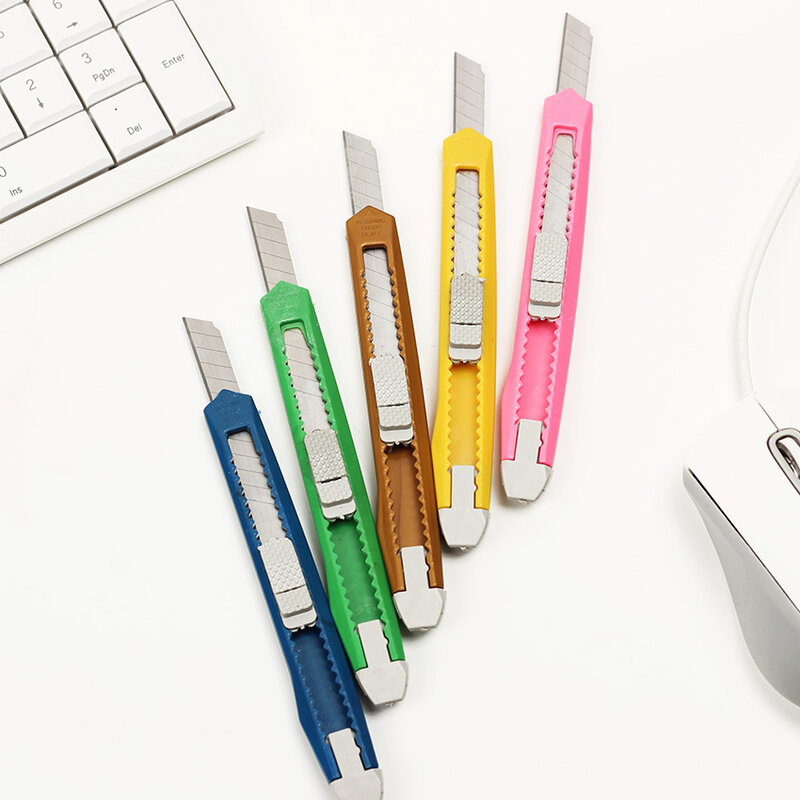 Cuchillo pequeño de utilidad, cortador de papel, cuchilla de afeitar de corte de papel, material de oficina, material escolar, Color aleatorio, 1 ud.