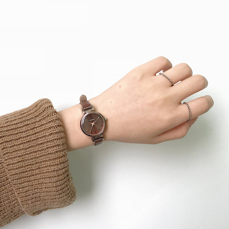 Ulzzang moda marka kobiety bransoletki z zegarkiem retro brązowy skórzany zegarek w stylu vintage kobieta zegar kwarcowy casual zegarki damskie