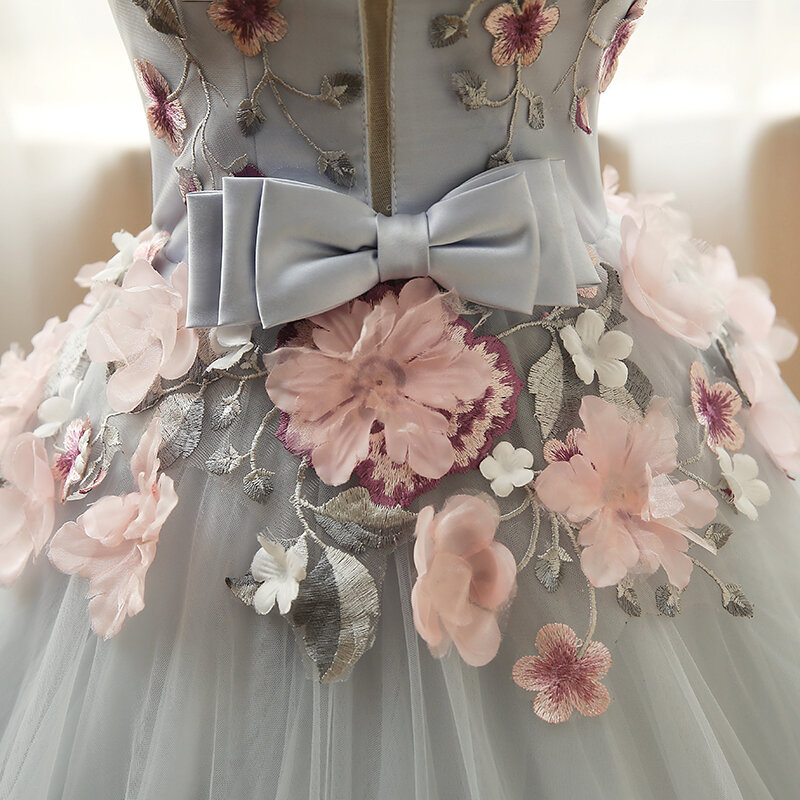 Szare zielone sukienki Quinceanera bufiasty tiul z różowymi kwiatami koronkowe Prom słodkie 16 sukienki suknie balowe Vestidos De 15 Anos Baile