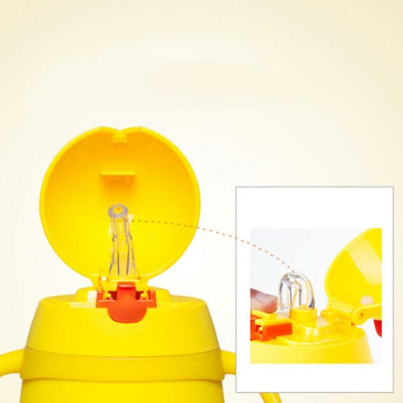Enssu – petite tasse à poulet jaune pour bébé, en acier inoxydable, matériau de sécurité avec une poignée interrupteur à rebond pour enfants, 1 pièce