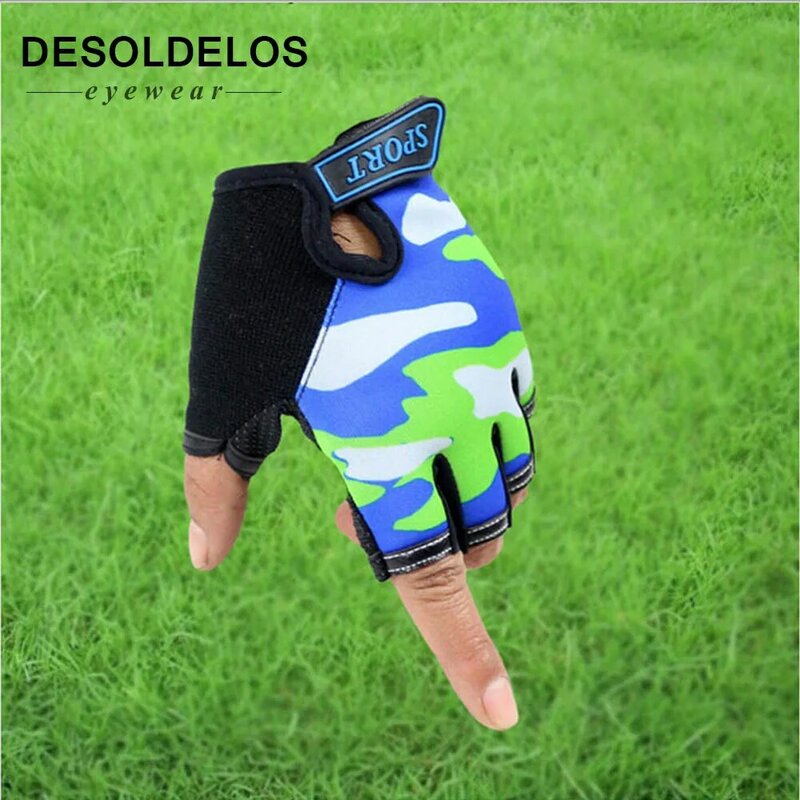new Cute Children Gloves Outdoor Sports Luvas For 4-12 Years Luvas Boys Girls Half Finger Sky Pattern Fingerless Mittens