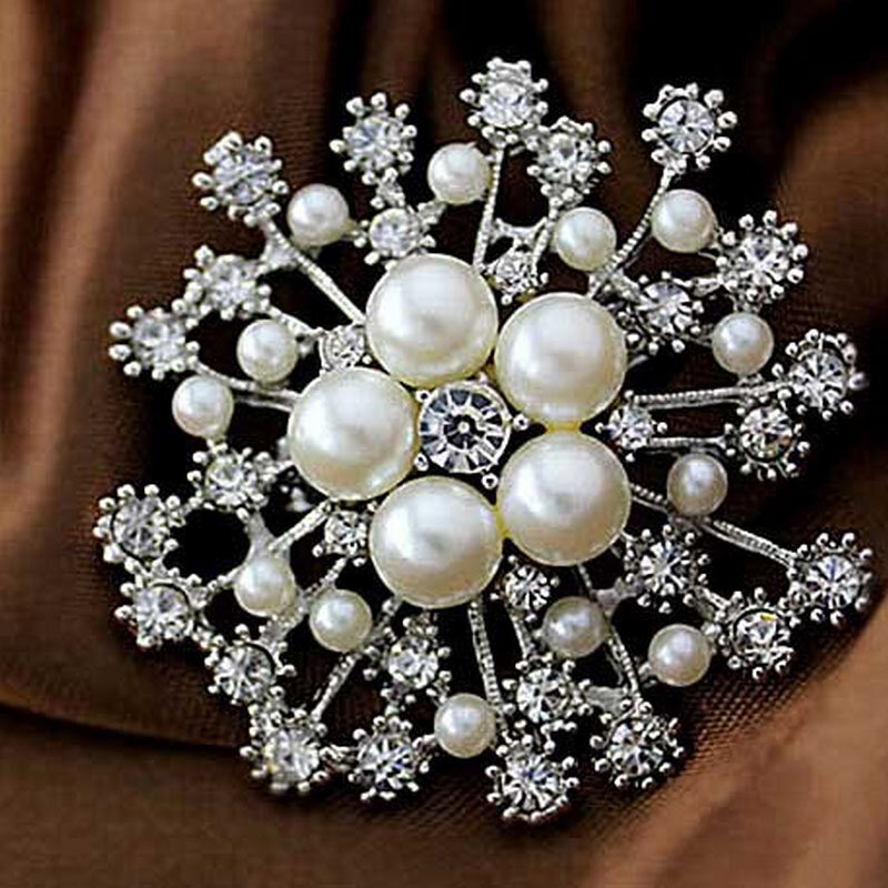 2022 New Fashion Imitation Perle Strass Kristall Blume Broschen für Frauen Hochzeit Braut Party Runde Bouquet Brosche Pin