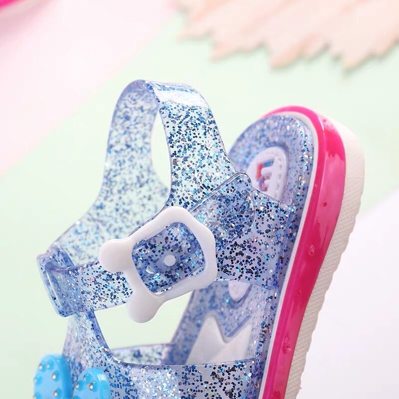 صندل للبنات 2020 موضة جديدة أحذية الأميرة الصغيرة المفتوحة تو المدرسة الابتدائية النسخة الكورية من الصيف للأطفال كريستال شو