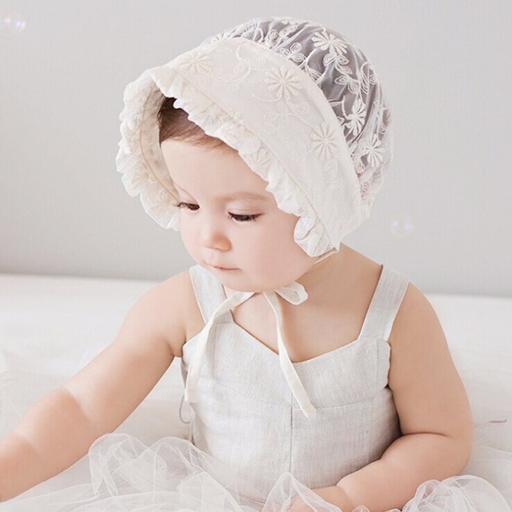 Bonnet z koronką mała dziewczynka zdjęcie rekwizytu Nordic wzór Vintage Bonnet Retro dzieci chrzest chrzest Cap