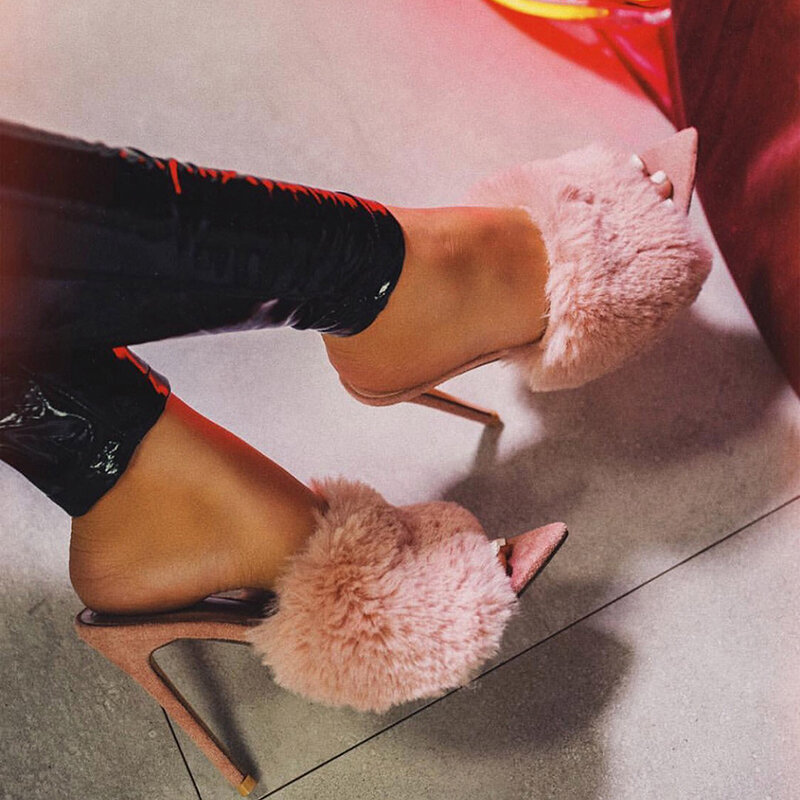 Sandálias femininas estação europeia luxuosa cores doces pele de coelho salto alto chinelos femininos festa à noite sapatos 35-43 2019