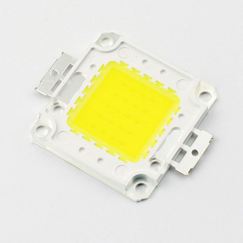 높은 전원 LED 칩 다이오드 어레이 높은 전원 스마트 매트릭스 야외 스포트 라이트 투광 조명 IC 칩 빛 서치 LED 매트릭스