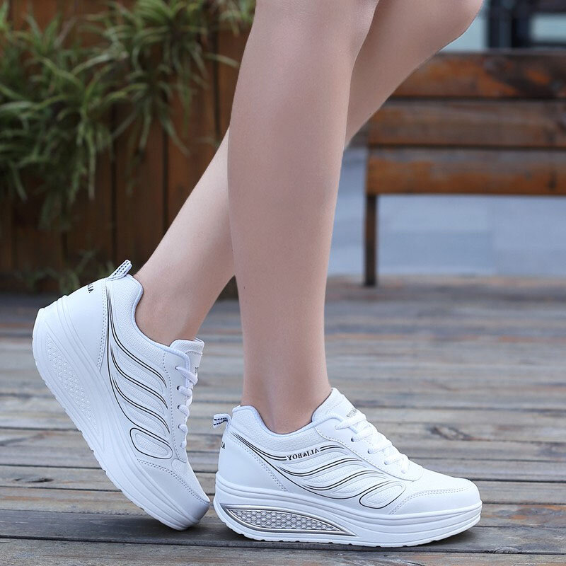 Designer de plataforma branca tênis casuais sapatos vulcanizados mulher tenis feminino cunhas sapatos calçados cesta malha formadores