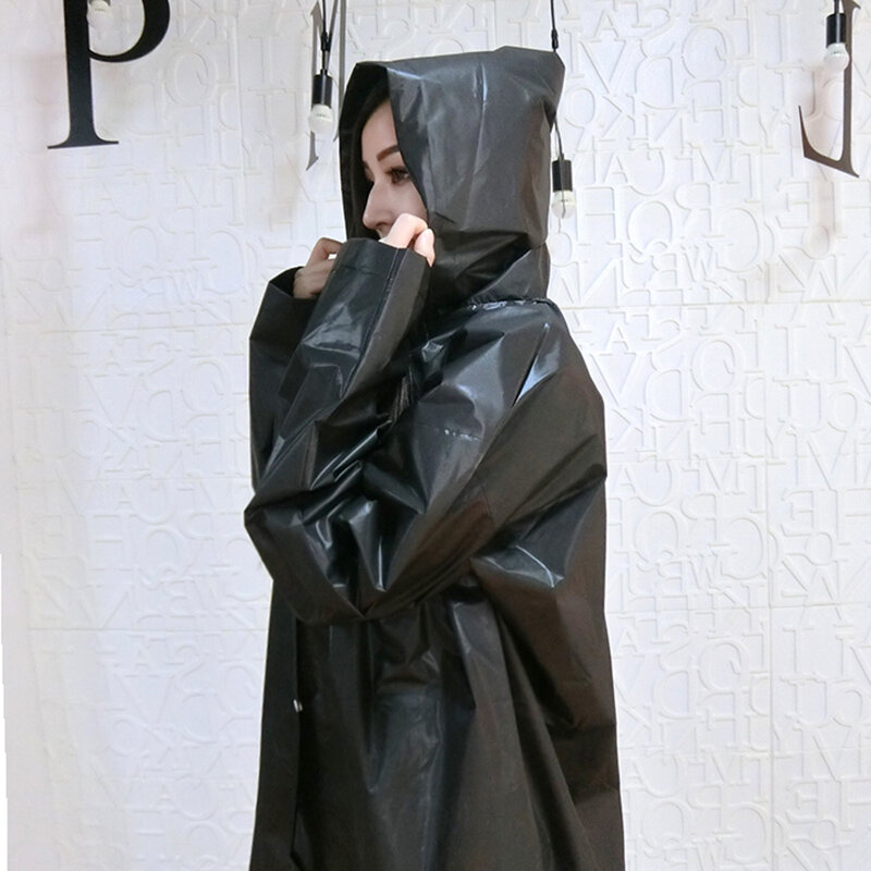 Las mujeres Impermeable negro de los hombres lluvia ropa cubre Impermeable ropa Impermeable Capa de chuva chubasquero Poncho Impermeable con capucha Capa de lluvia