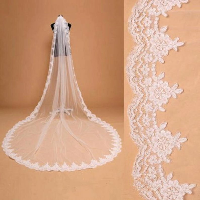 High quality beautiful long veil with lace at the edge bridal cathedral veil wedding veil