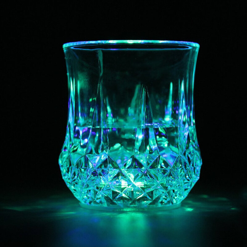 LED Blinkt Glowing Wasser Flüssigkeit Aktiviert Licht-up Wein Bier Glas Tasse Becher Leucht Partei Bar Trinken Tasse Großhandel