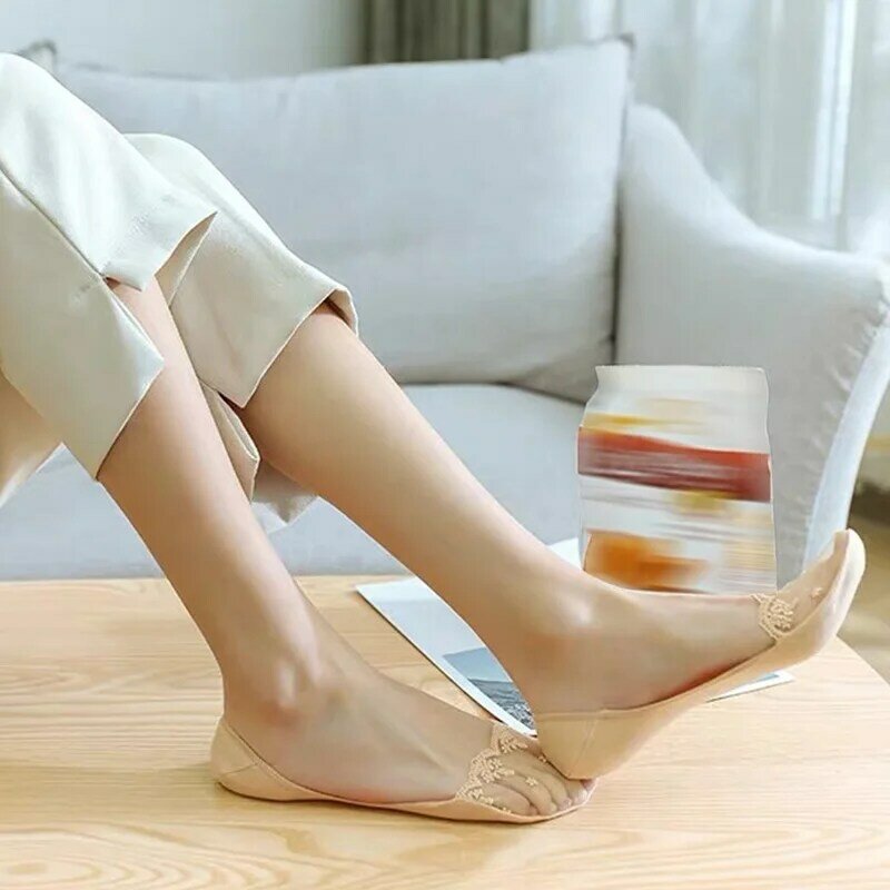 Hot 1 paio di calzini da donna con stampa ricamata in tinta unita calzini invisibili antiscivolo in pizzo adatti per tacchi alti