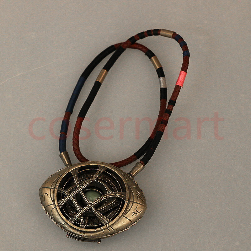 Doctor Strange Necklace Cos Steve Eye of Agamotto Necklace Eyes Can Open Cosplay Props New
