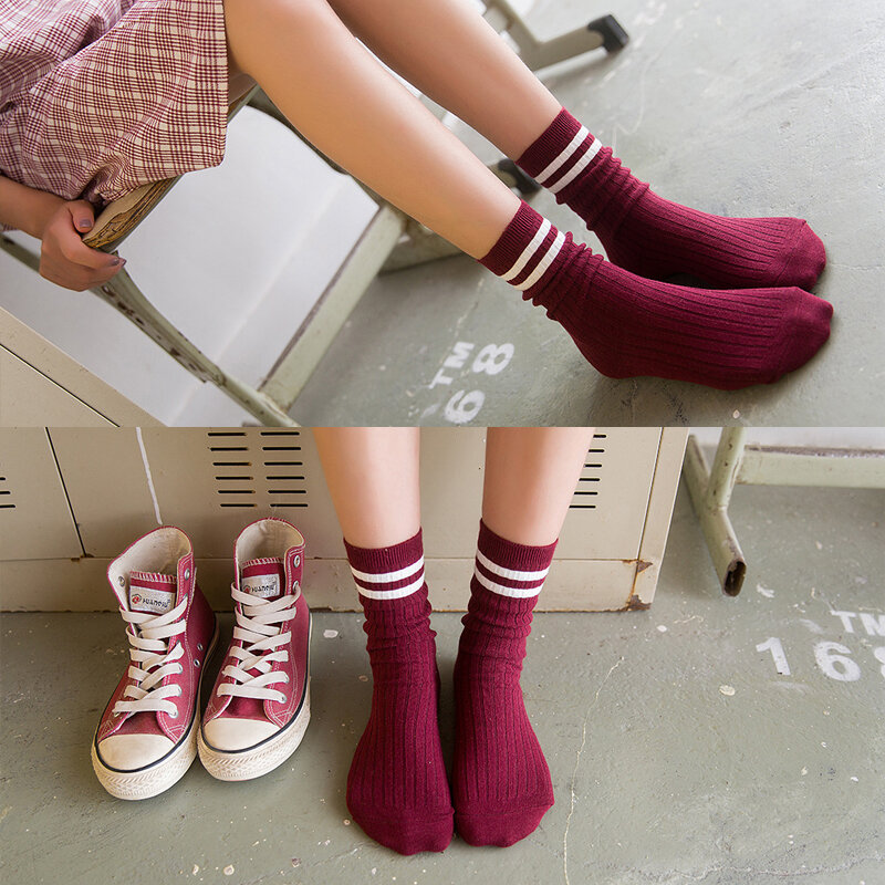 Autumn And Winter New Two Bars Cotton Ladies Pile Pile Socks Harajuku Sports School Wind Double Needle In The Tube Socks