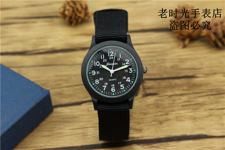 2019 południowokoreańska wersja mody dziecięcej wodoodporny nylonowy zegarek wojskowy studenci podświetlane wskazówki zegarek kwarcowy