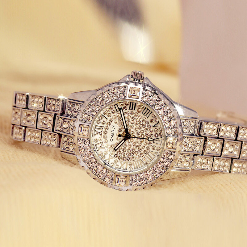 คริสตัลนาฬิกาควอตซ์ผู้หญิงหรูหราเพชรนาฬิกาสุภาพสตรีนาฬิกาข้อมือ Relogios Femininos saat หญิง Rhinestone นาฬิกา