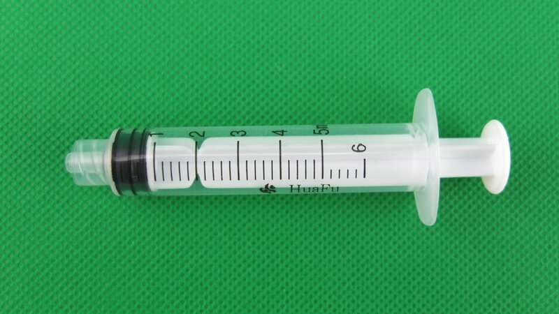 plastic syringes with luer lock system