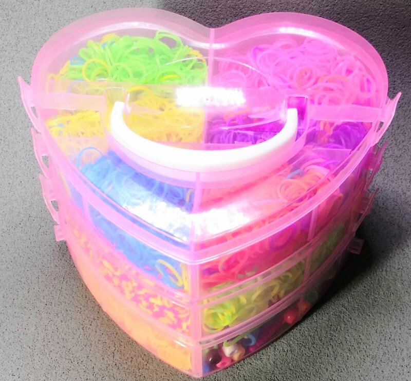 Set de bandas de goma arcoíris para niños 4000 Uds. Caja de juguete artesanal con corazón de tres capas, pulsera elástica, cinta tejida, encantos de figuras artesanales