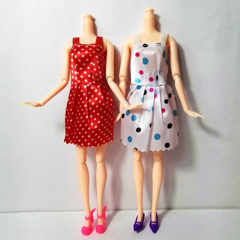 Hermoso conjunto de 14 unids/set de ropa de fiesta hecha a mano, vestido de moda para muñeca Barbie, Vestido de estilo mixto 2016
