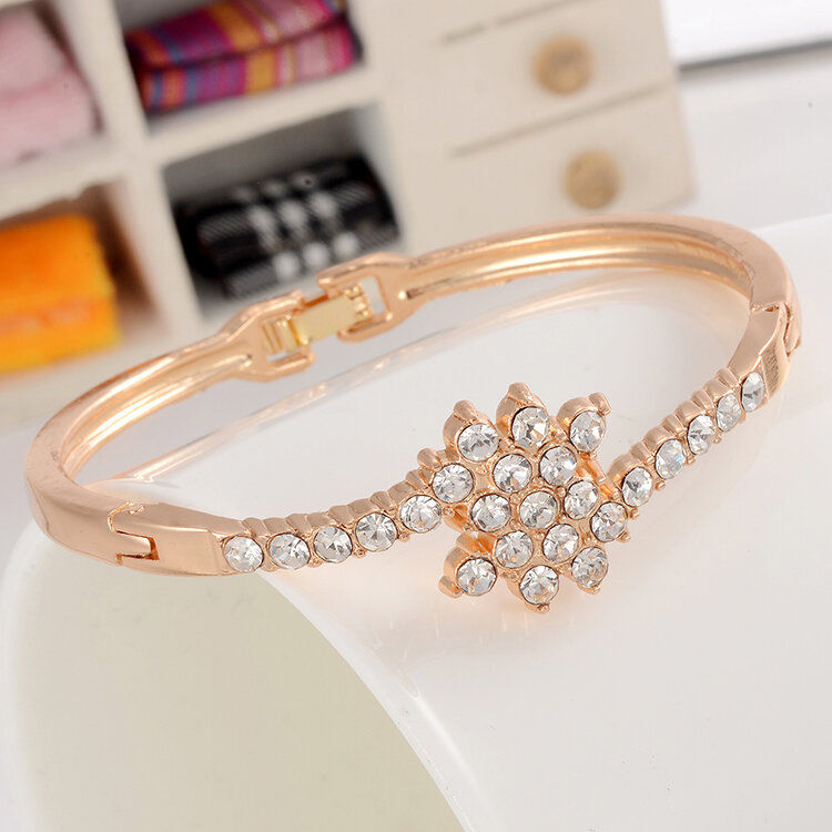MINHIN – Bracelet délicat en cristal de haute qualité pour femmes, magnifique accessoire avec strass synthétiques brillants