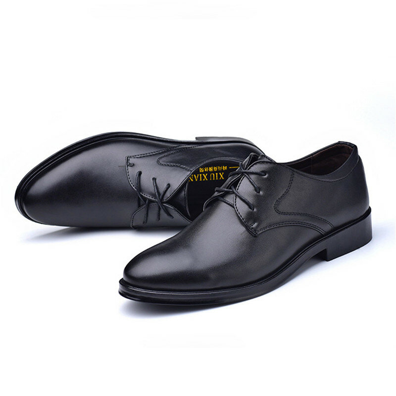 Classic fashion 2020 new men's business dress with wild casual men's shoes