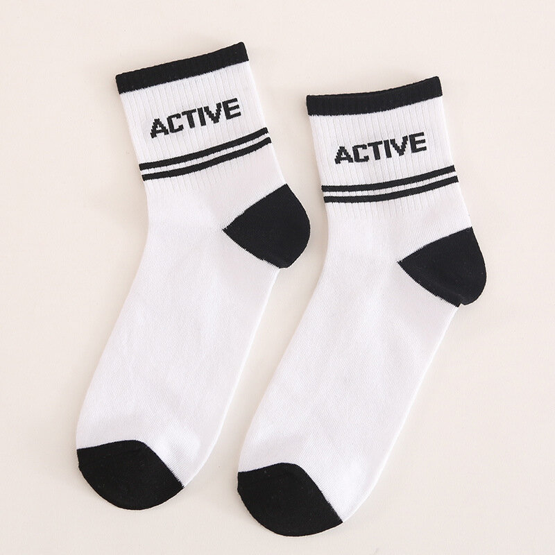 5 par/lote nuevos calcetines de moda nuevos tendencias de calle personalidad Retro letras en inglés calcetines de algodón para hombres calcetines divertidos para hombres