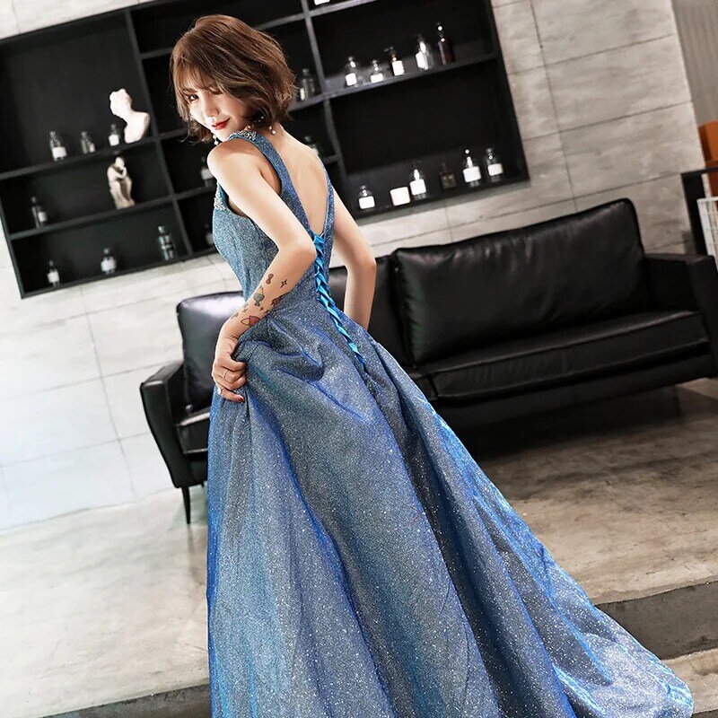 Es YiiYa-vestido de noche azul cielo brillante, a la moda, cuello en V, vestido de fiesta de tren pequeño, sin mangas, con cordones, elegante, Formal, E072