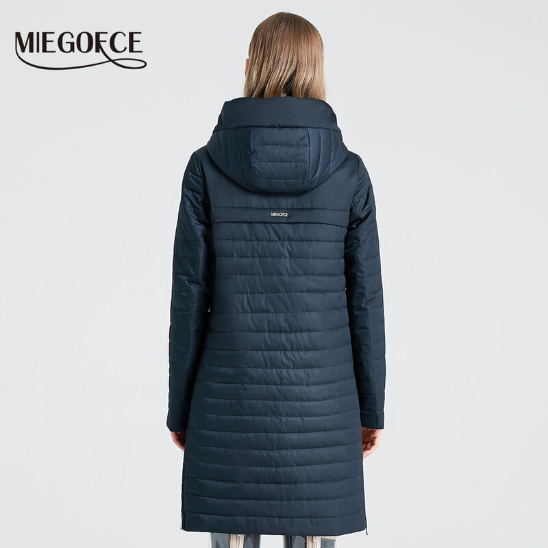 MIEGOFCE 2021 New Collection 여성 봄 재킷 스카프와 패치 포켓이있는 세련된 코트 바람 파카에서 이중 보호