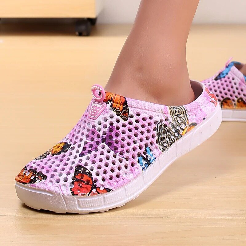 2019 Womens Casual Clogs Breathable Beach Sandals Valentine Slippers Summer Slip on Women Flip Flops Shoes Home Shoes For Women